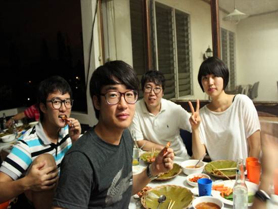 eng090446.jpg