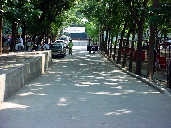 학교외관3.jpg