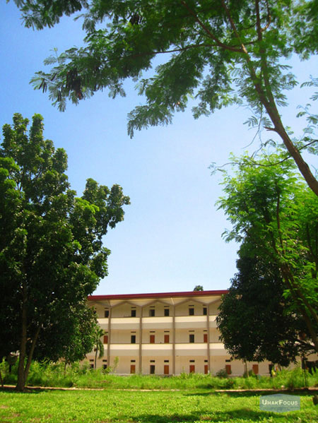 dorm1.jpg