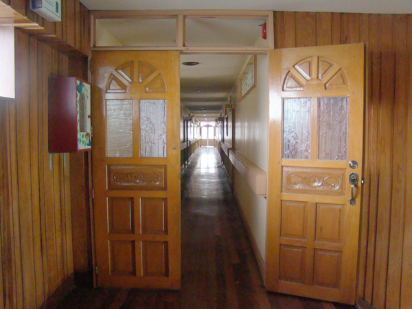 r8.jpg