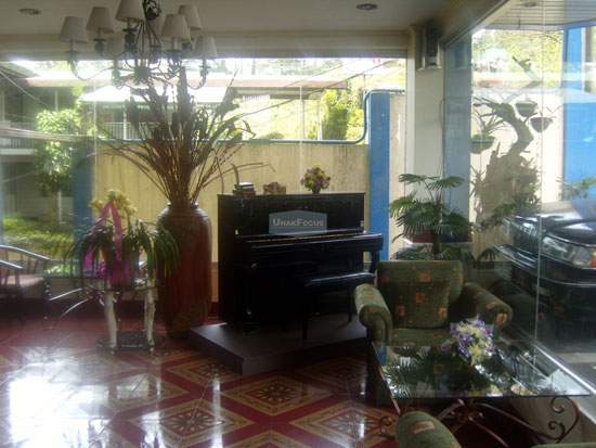 S1034338.jpg
