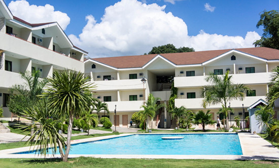 fella2-pool.jpg