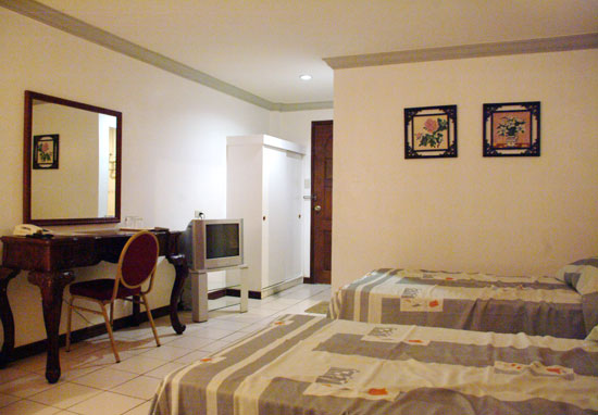 room3_04.jpg