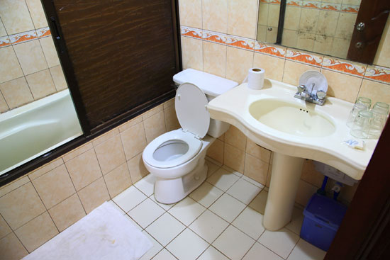 room3_05.jpg