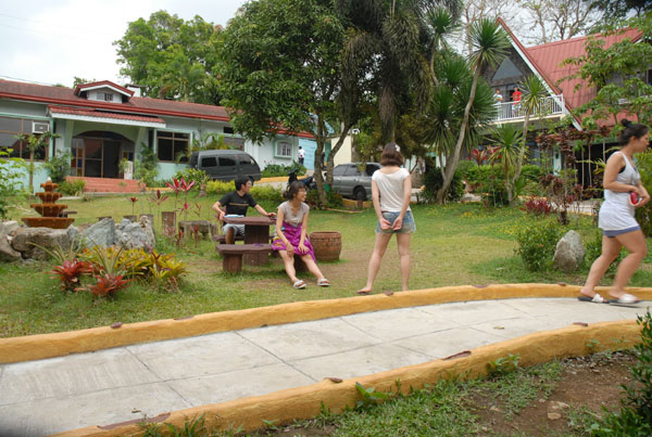philace004-students.jpg