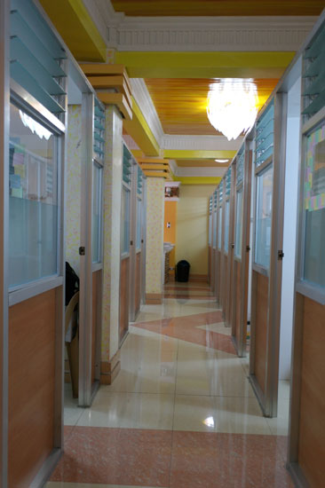 강의실복도1.jpg